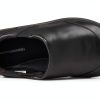 Amazon Essentials Slip Resistant Service Shoes Women Black-4