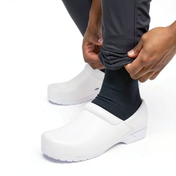 AnyWear Guardian Angel Nursing Clogs Comfort Slip Resistant-4